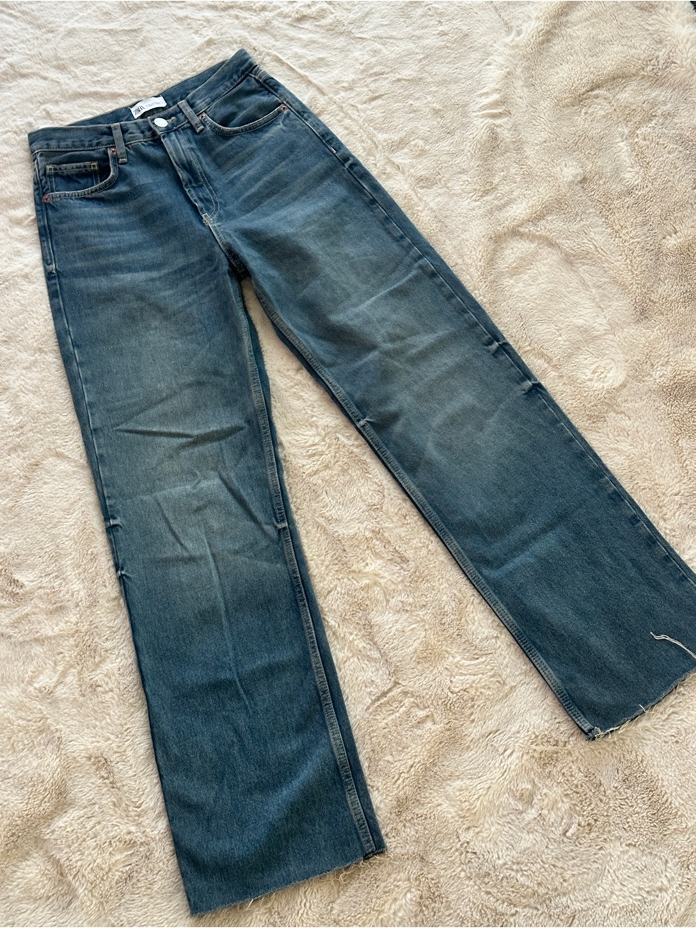 Zara Women's Wide-Leg Jeans in Dark Blue Wash